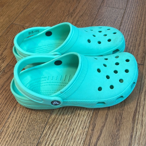 Crocs - Picture 4 of 5